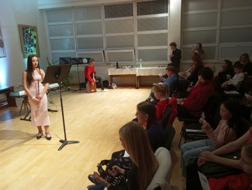Vánoční koncert flétnové a klávesové třídy Zuzany Iljaševy a flétnové třídy Kateřiny Mauserové