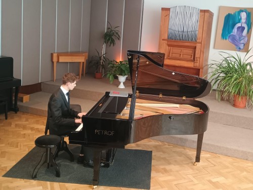 Koncert klavírní třídy Taťjany Solodovnikove