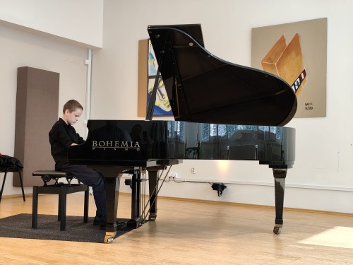 Koncert klavírní třídy Šimona Chvojky