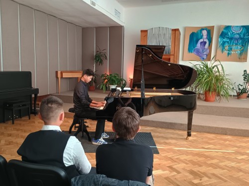 Koncert klavírní třídy Taťjany Solodovnikove