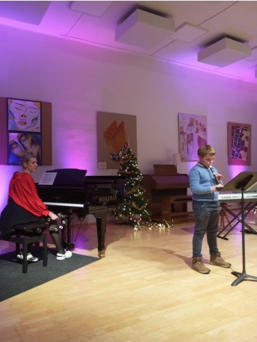 Vánoční koncert flétnové a klávesové třídy Zuzany Iljaševy a flétnové třídy Kateřiny Mauserové
